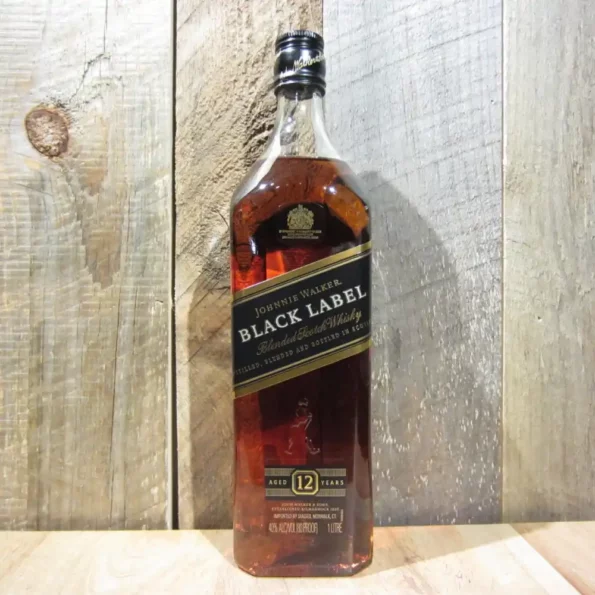 Johnnie Walker Black Label Scotch Whisky 700mL 2