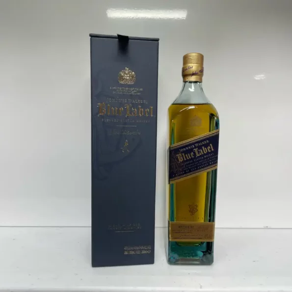 Johnnie Walker Blue Label Blended Scotch Whisky 200mL 3