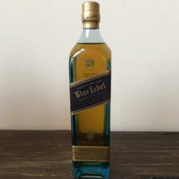 Johnnie Walker Blue Label Blended Scotch Whisky 200mL2