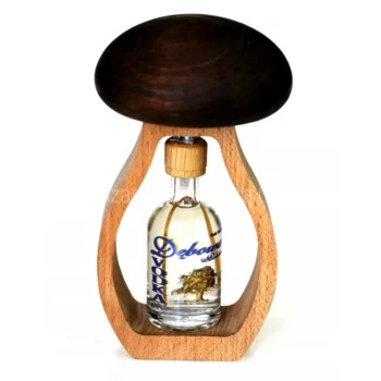 Oak Vodka Debowa in Wooden Mushroom 700ml 2