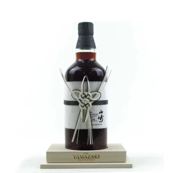Suntory Yamazaki 25 Year Old Limited Edition Single Malt Japanese Whisky 700ml3