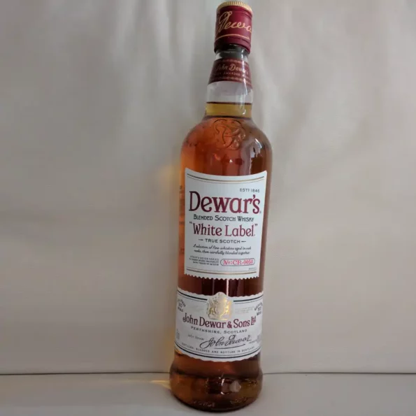 Dewar's White Label Blended Malt Scotch Whisky 1Lt 2