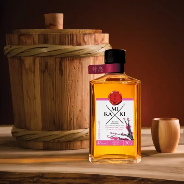 Kamiki Japanese Whisky Sakura Wood Blended Malt Whisky 500ml 3