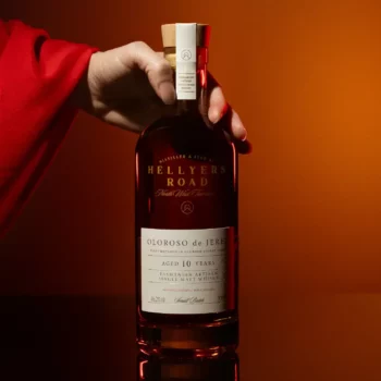 Hellyers Road 10 Year old Oloroso De Jerez Single Malt Whisky 700ml 2