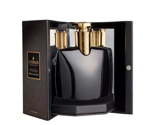 Camus-Extra-Dark-and-Intense-The-Gift-Collection-Cognac-700ml-1.webp