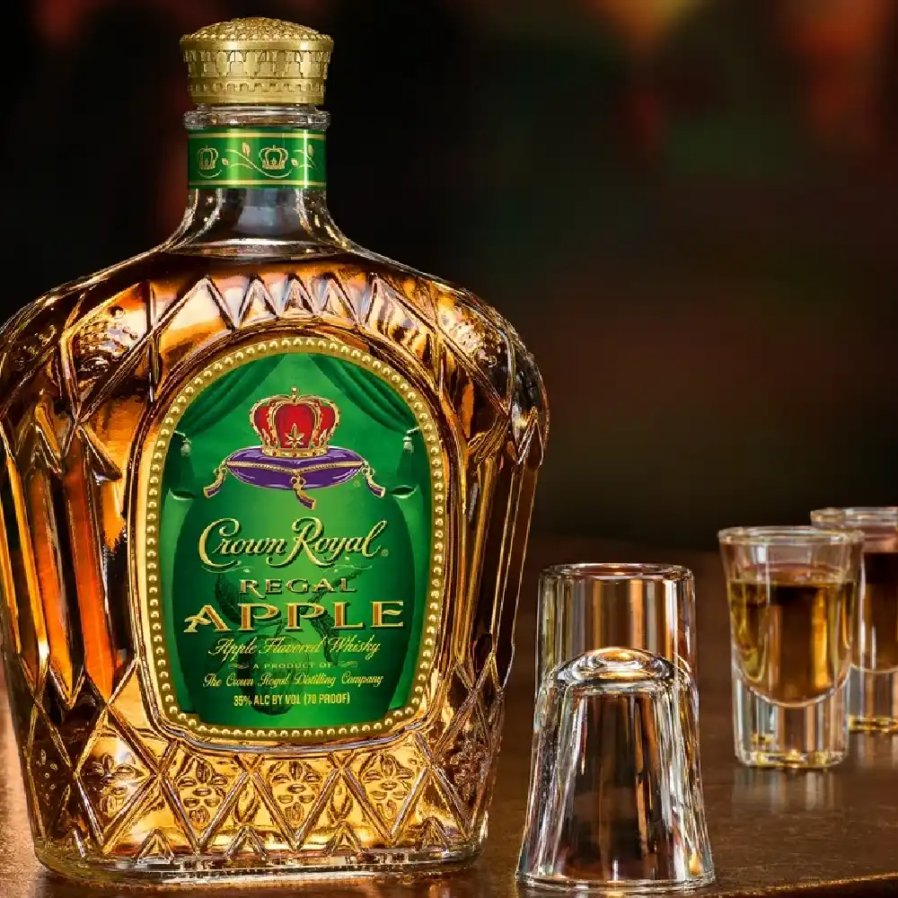 Crown-Royal-Regal-Apple-Flavoured-Blended-Canadian-Whisky-1L12.webp
