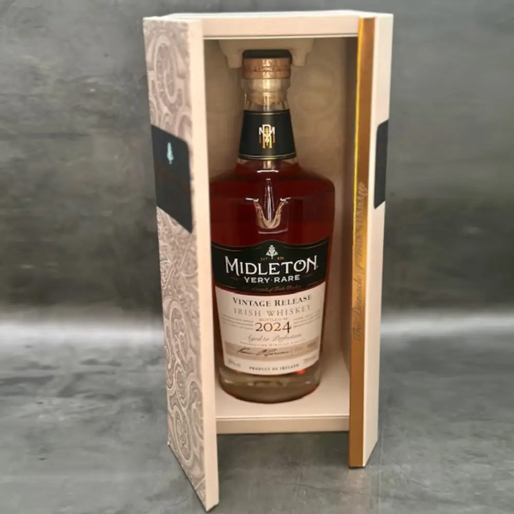Midleton-Very-Rare-Irish-Whiskey-700ml-2024-Vintage-Release-3.webp